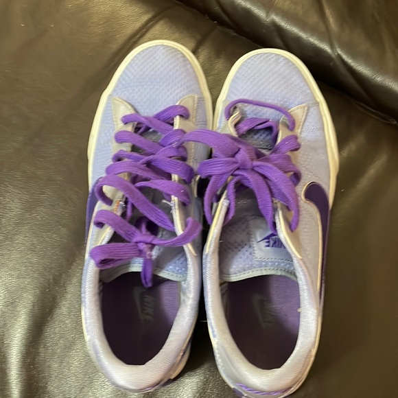 Nike Sweet Classic Sneakers - Picture 1 of 8